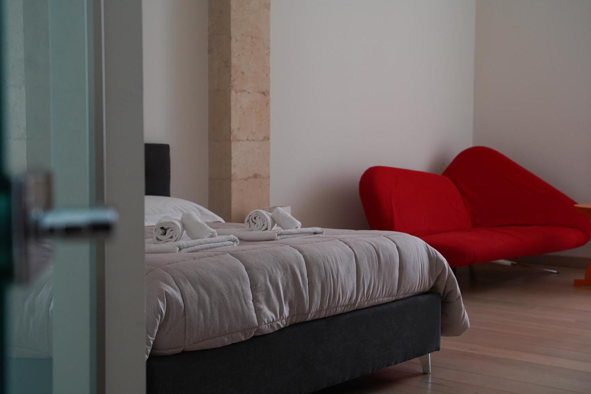 Suite Home D'Aragona Лече Екстериор снимка