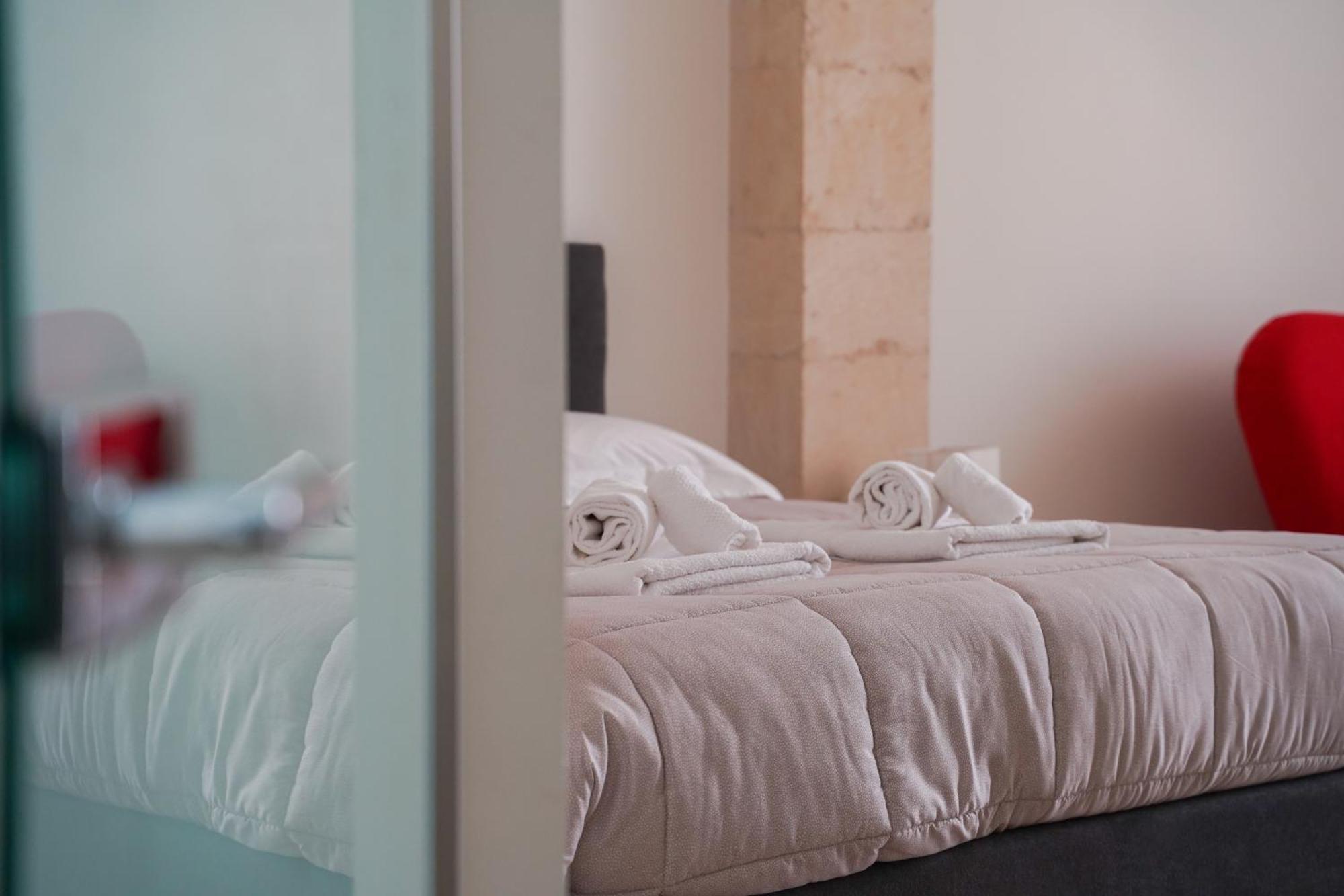 Suite Home D'Aragona Лече Екстериор снимка