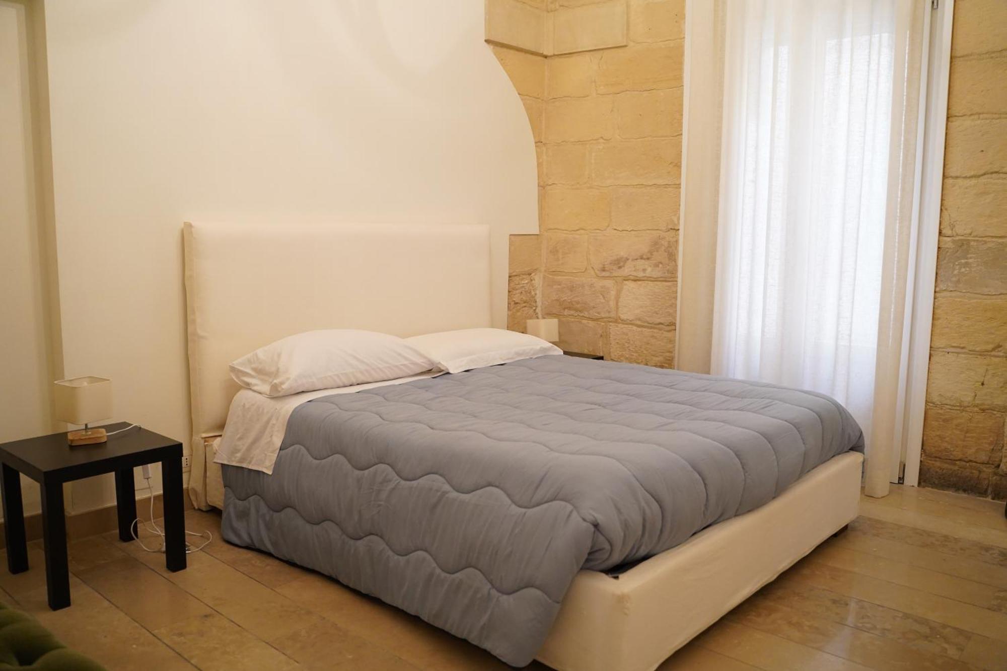 Suite Home D'Aragona Лече Екстериор снимка