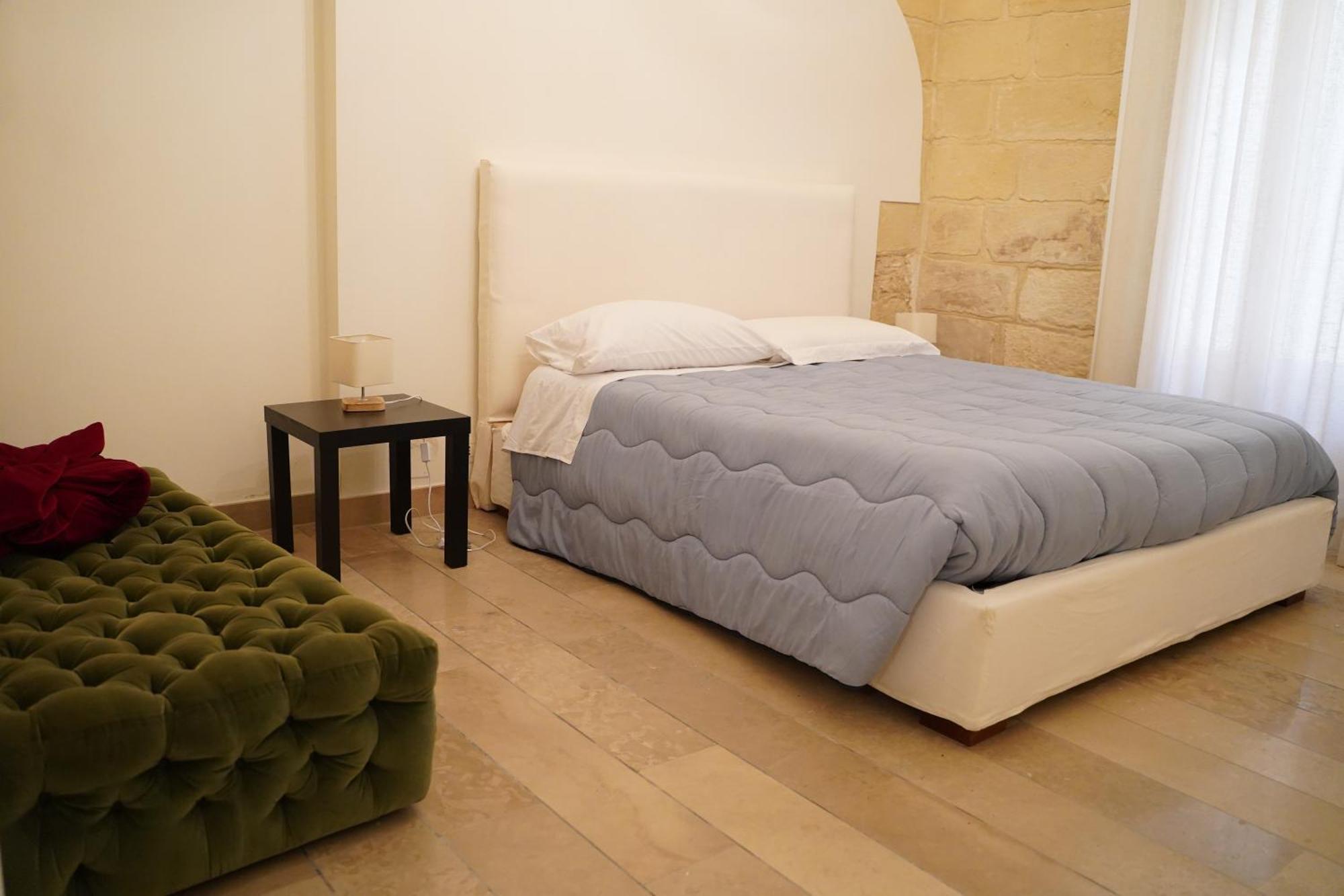 Suite Home D'Aragona Лече Екстериор снимка